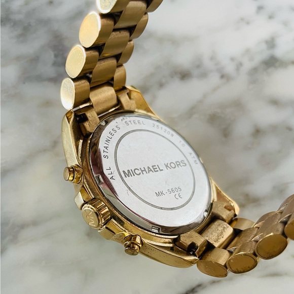 Michael Kors Gold Watch - Picture 5 of 5